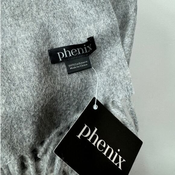 New PHENIX Solid Cashmere Fringe Trim Scarf in Gray, One Size - Picture 5 of 7